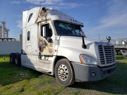 Salvage trucks for sale at Sacramento, CA auction: 2017 Freightliner Cascadia 125