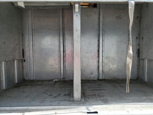 2001 Freightliner Chassis M Line WALK-IN Van