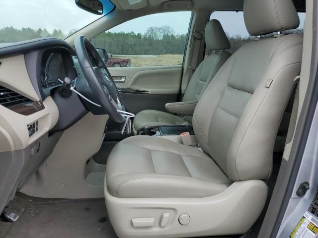 2017 Toyota Sienna XLE