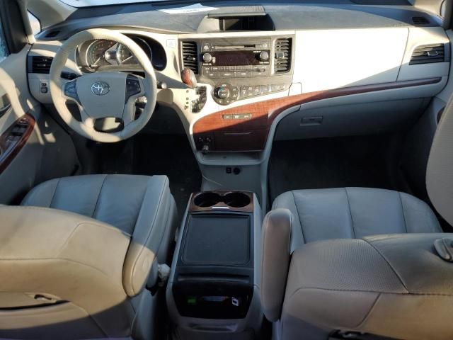 2014 Toyota Sienna XLE