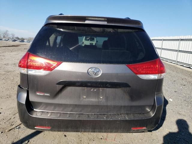 2011 Toyota Sienna