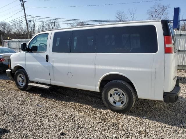 2017 Chevrolet Express G2500 LS