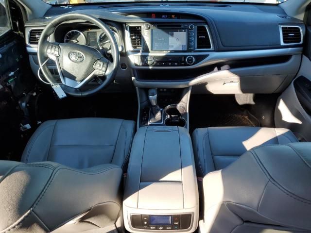 2018 Toyota Highlander SE