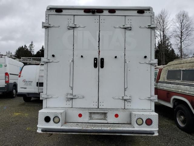 2001 Freightliner Chassis M Line WALK-IN Van