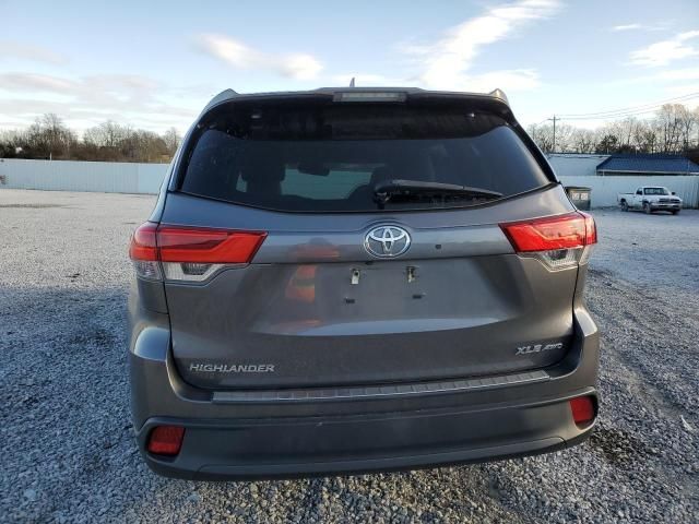 2018 Toyota Highlander SE