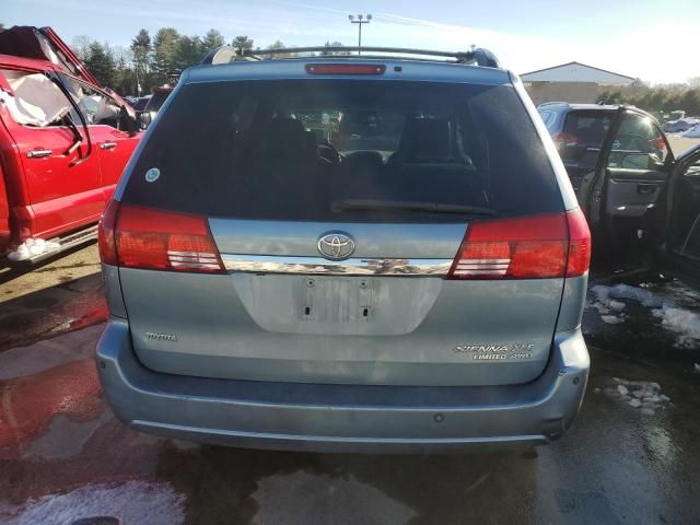 2004 Toyota Sienna XLE