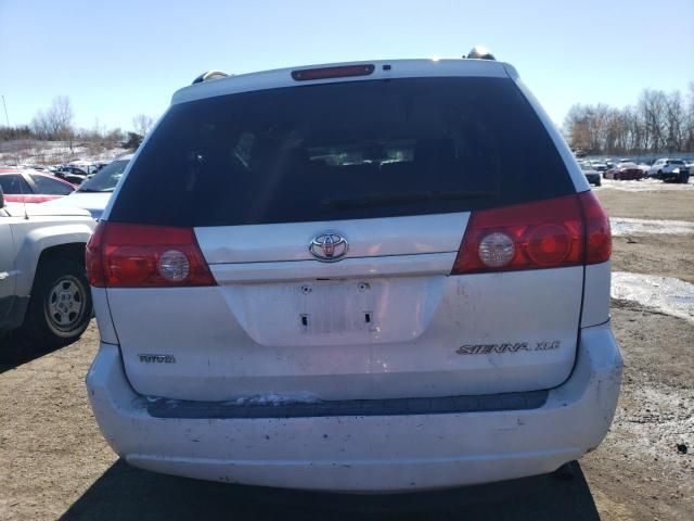 2006 Toyota Sienna XLE