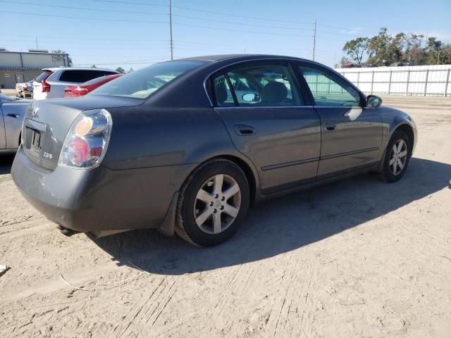 2004 Nissan Altima Base