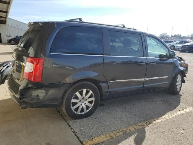 2012 Chrysler Town & Country Touring L