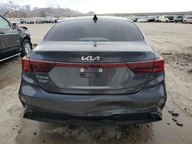 2022 KIA Forte FE