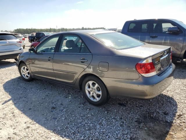 2005 Toyota Camry LE