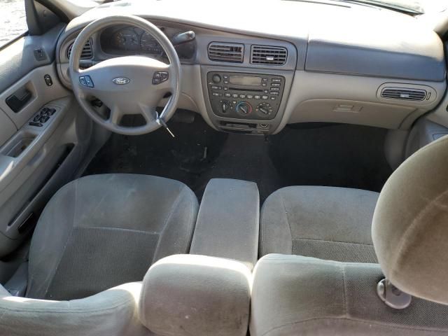 2003 Ford Taurus SE