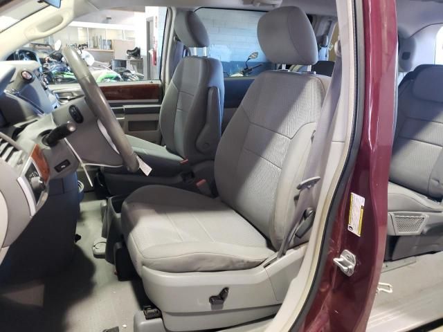 2009 Chrysler Town & Country Touring