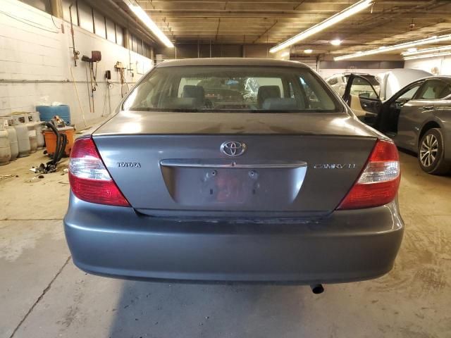 2004 Toyota Camry LE