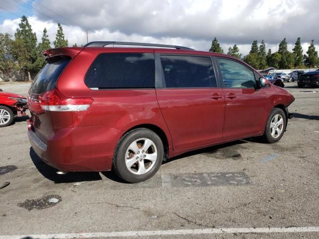 2014 Toyota Sienna LE