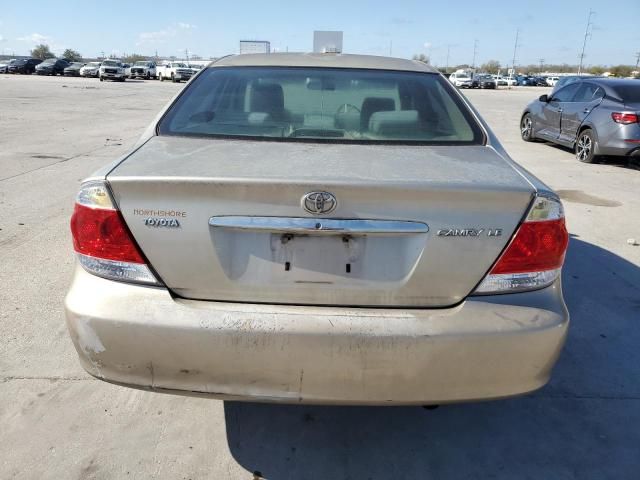 2005 Toyota Camry LE