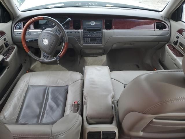 2004 Lincoln Town Car Ultimate