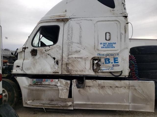 2017 Freightliner Cascadia 125