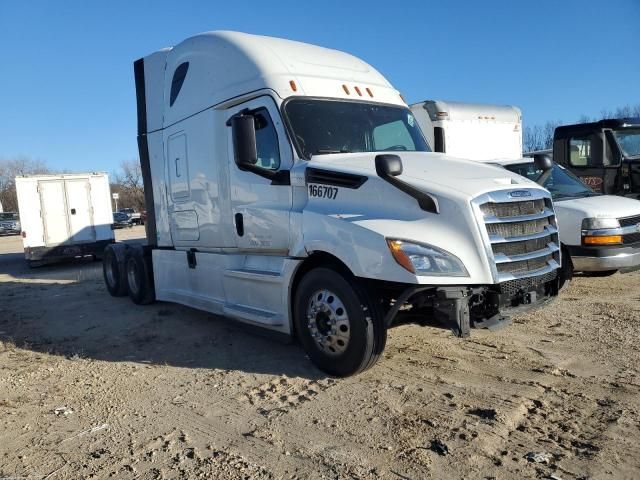 2018 Freightliner Cascadia 126