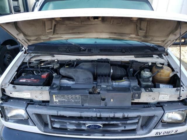 2007 Ford Econoline E450 Super Duty Cutaway Van