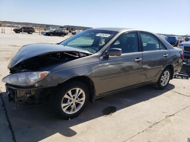 2005 Toyota Camry LE