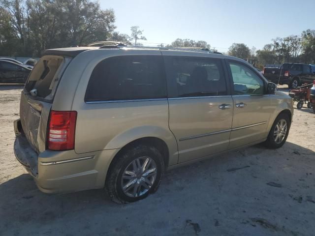 2010 Chrysler Town & Country Limited