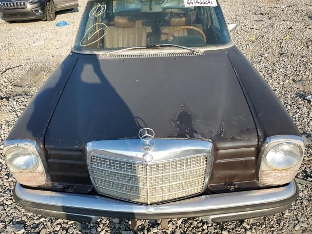 1971 Mercedes-Benz 250