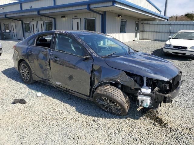 2023 KIA Forte GT Line