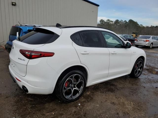 2022 Alfa Romeo Stelvio TI