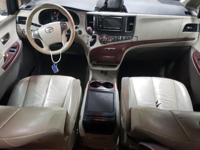 2013 Toyota Sienna XLE