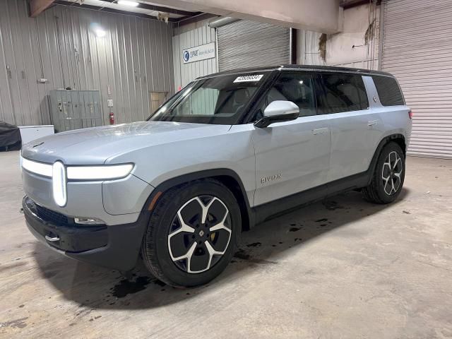 2023 Rivian R1S Adventure