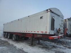 Salvage trucks for sale at Montreal Est, QC auction: 2011 Manac Inc Trailer