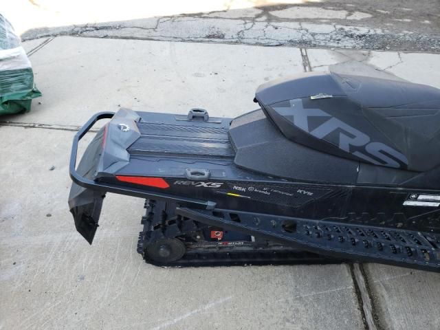 2016 Skidoo XRS