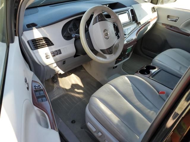 2013 Toyota Sienna XLE