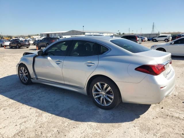 2016 Infiniti Q70 3.7