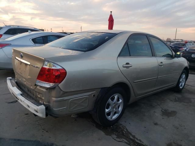 2005 Toyota Camry LE