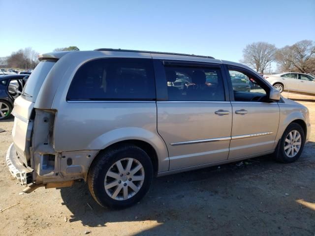 2013 Chrysler Town & Country Touring