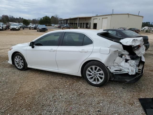 2022 Toyota Camry LE