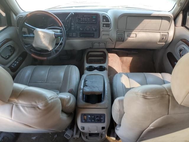 2000 Cadillac Escalade Luxury