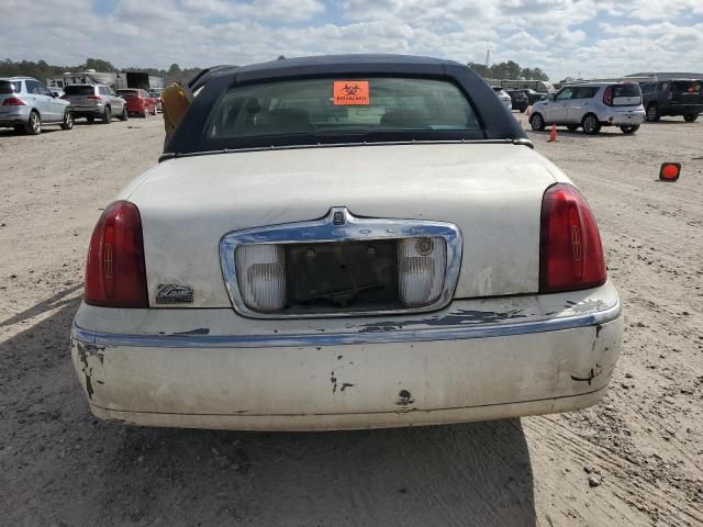 2002 Lincoln Town Car Cartier