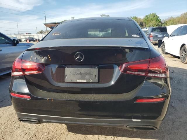 2019 Mercedes-Benz A 220