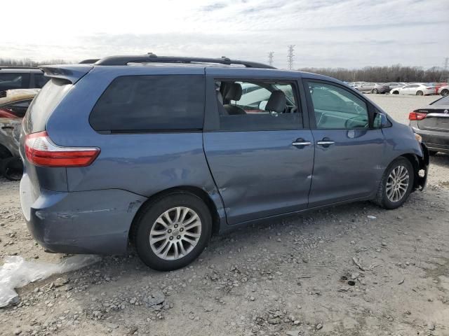 2015 Toyota Sienna XLE