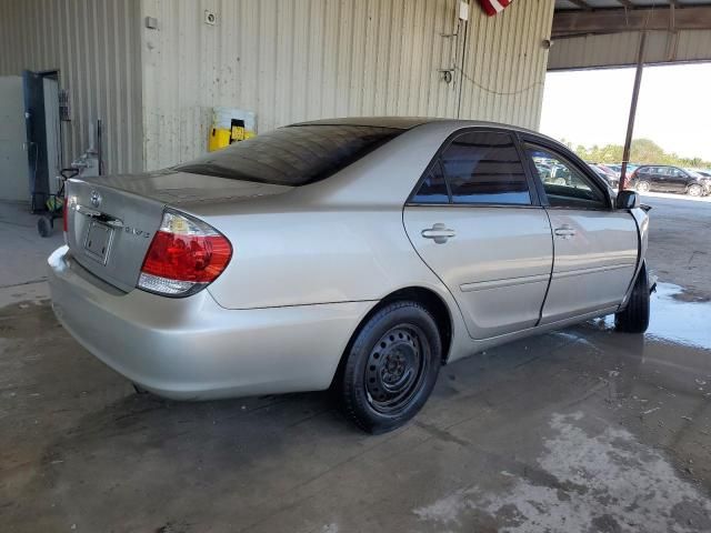 2005 Toyota Camry LE