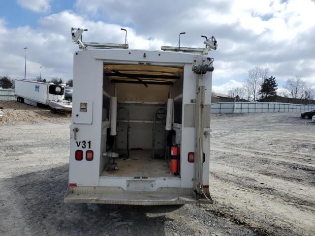 2012 Ford Econoline E350 Super Duty Cutaway Van