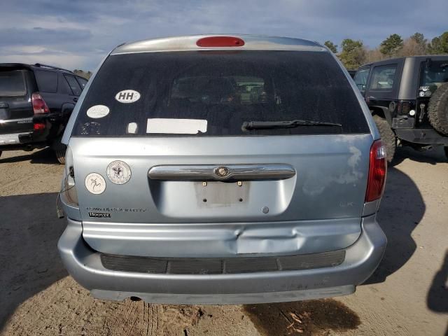 2006 Chrysler Town & Country LX