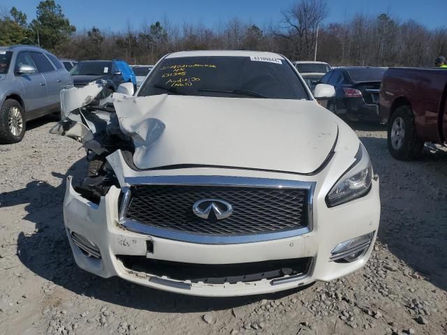 2016 Infiniti Q70 3.7