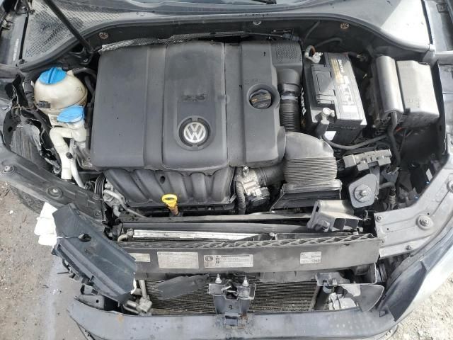 2013 Volkswagen Passat S