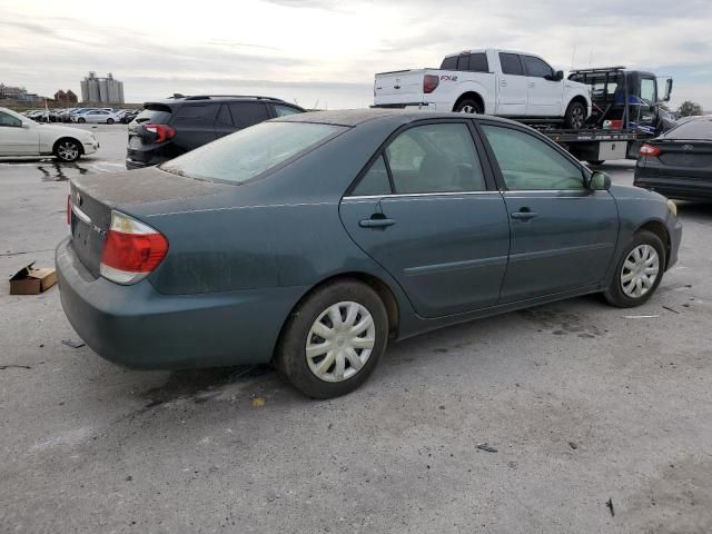 2005 Toyota Camry LE