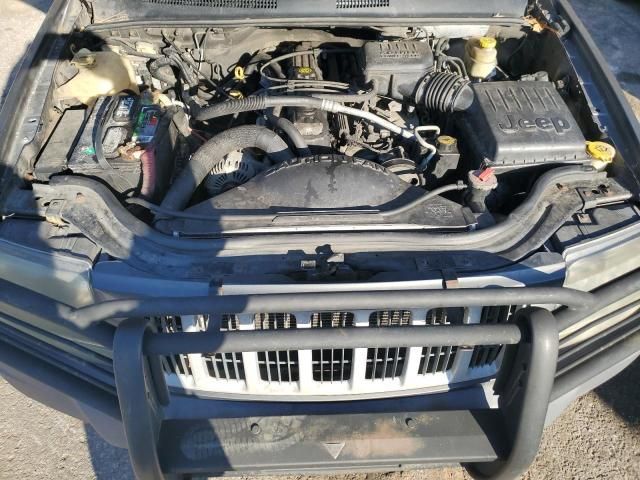 2004 Jeep Grand Cherokee Laredo