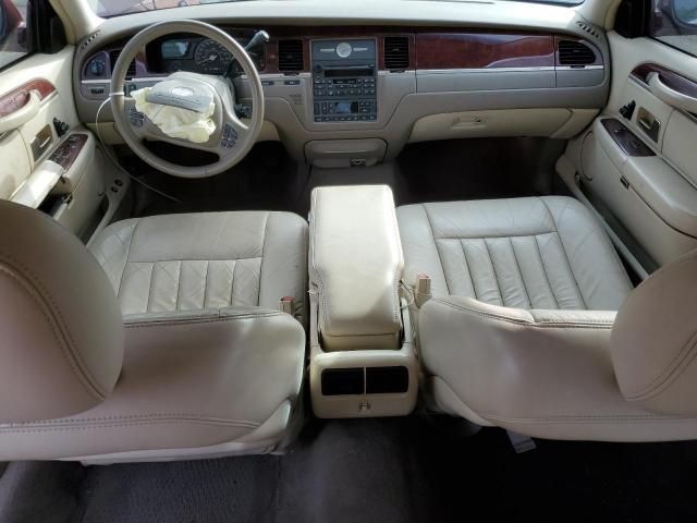 2003 Lincoln Town Car Executive